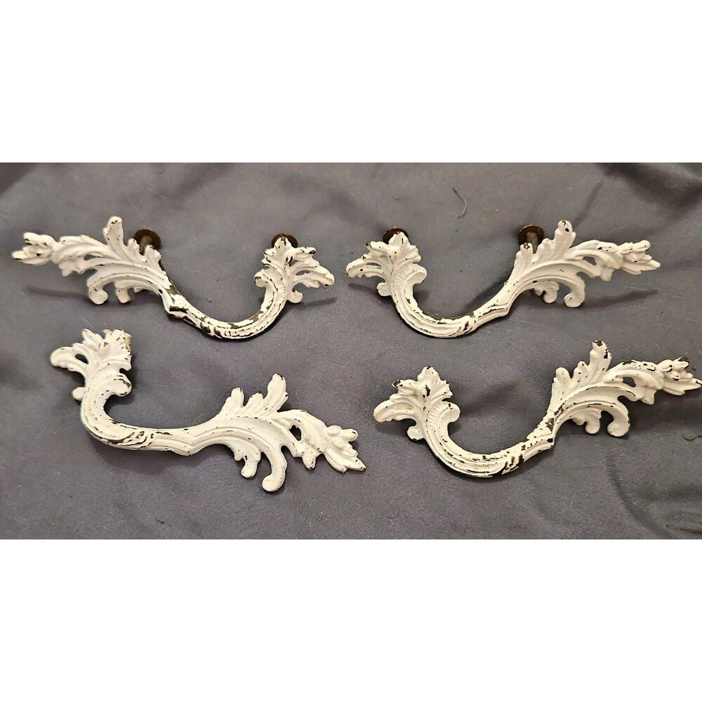 Set Of 4 Bassick-Sack #10087 French Provincial Distressed Drawer Pulls 4 3/8"